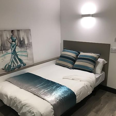 Citi Residences Serviced Rooms/ Apartments Luton  Exterior photo