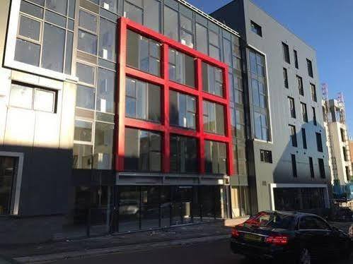 Citi Residences Serviced Rooms/ Apartments Luton  Exterior photo